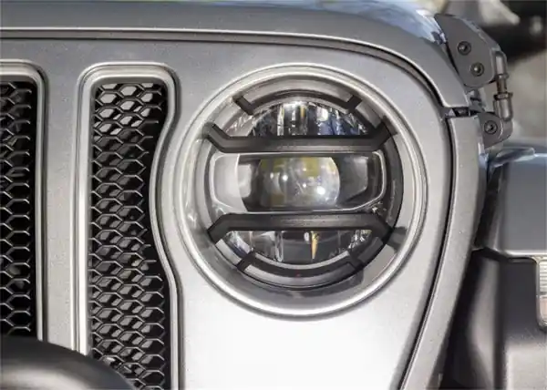 Rugged Ridge 18-20 Jeep Wrangler JL / 2020 Jeep Gladiator JT Black Elite Headlight Guards Black Crafted